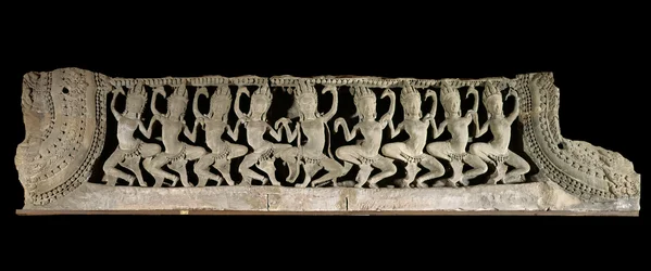 Kunst van Khmer (Verre Oosten). Onderste timpaanregister: negen dansende apsara
