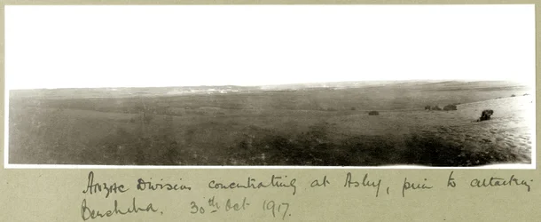 ANZAC-divisie concentreert zich bij Asluj voorafgaand aan de aanval op Beersheba, 20 oktober 1917