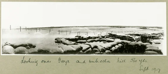 Uitzicht over Gaza en Umbrella Hill, september 1917