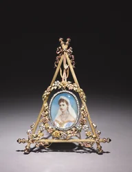 Driehoekig Frame met Portret van Tsarina Alexandra Fjodorovna