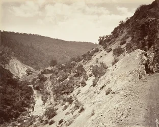 Sulphur Creek en weg naar geisers