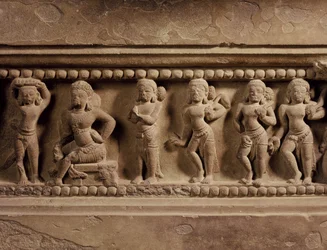 Detail van het Tra Kieu-voetstuk