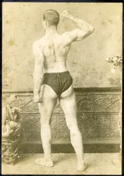 Portret van een sterke man