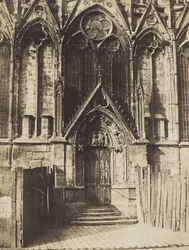 De rode deur, noordportaal van de Notre-Damekathedraal, Parijs