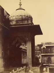 Ongeïdentificeerd Gebouw met Balkon, Delhi