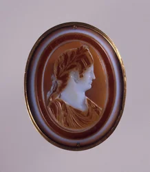 Portret van Agrippina de Jongere Agrippina Minor, Vrouw van de Keizer Claudius. Camee, Midden van 1e eeuw