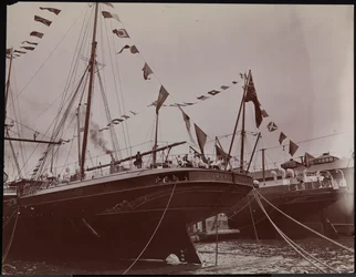 S.S. "Umbria" aan de kade, ca. 1897
