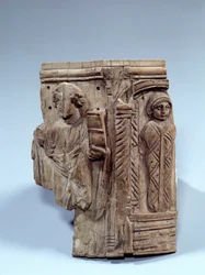 Koptische kunst: fragment van ivoren tablet dat de opstanding van Lazarus voorstelt. 6e eeuw na Christus. Parijs, Louvre Museum
