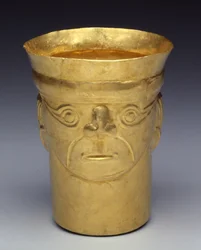 Dubbelzijdige beker, 900-1100