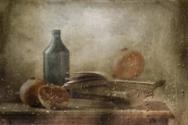 Somber, regenachtig, granaatappels