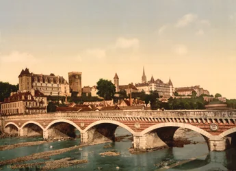 Het kasteel en de brug, Pau, Pyreneeën