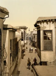 De straat die recht genoemd wordt, Damascus, Heilig Land, Syrië (fotochrom afdruk)