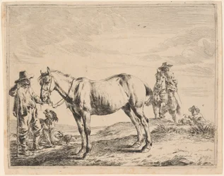 Een man die een paard bij zijn teugel houdt