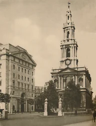 St. Mary-Le-Strand, onderscheiden door moderne straatverbreding