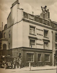 De Rennende Voetman, Een afbeelding van het oude Mayfair