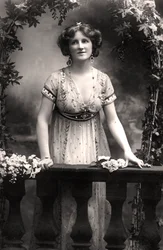 Nina Sevening, actrice