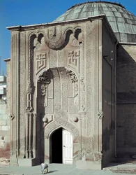 Uitzicht op de Islamitische school (1258)