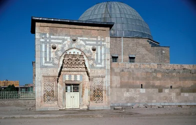 Uitzicht op de islamitische school (ca. 1251)