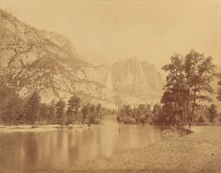 Watervallen van de Yosemite. (Grote grizzlybeer.) 2600 voet waterval.
