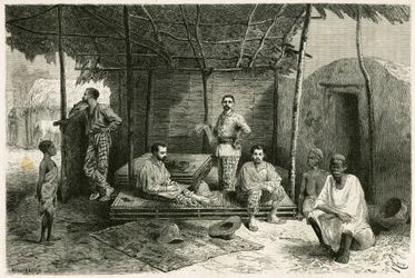 Vestiging van de missie in Nango voor een verblijf van 10 maanden, met portretten van Gallieni en zijn kapiteins Vallière en Pietri, dokter Tautain, evenals zijn tolken, gids en marketentster. Gravure door Riou, naar een schets van de auteur, ter