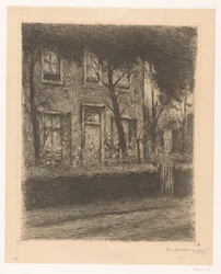 Voortuin van een huis met heg