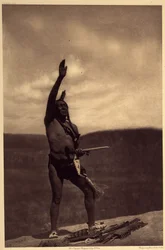 Sioux-aanroeping. Heiligdommen zijn meestal grote keien van rollende steen of andere rotsen die [...] geladen waren met mythische betekenis.
