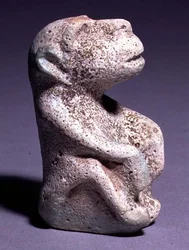 Baviaanbeeldje, uit de Hierakonpolis Tempel, Hoofdstorting, vroege Dynastieke Periode, 1e-2e Dynastie