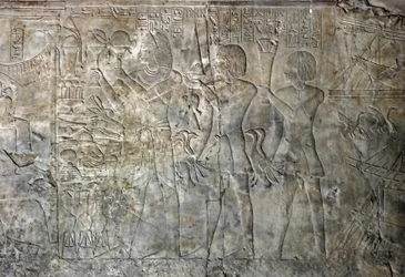 Egyptische oudheid: scènes uit het graf van Kha em Het (Khaemhat), inspecteur van graanschuren en schrijver aan het hof van Amenophis III (TT57), die dragers van offers vertegenwoordigt. 18e dynastie. 1530-1290 v.Chr. Vallei der Edelen. Luxor, Westelijke o