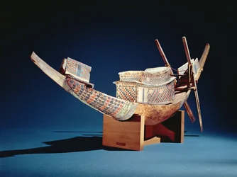 Verminderd model van een boot uit het graf van Toetanchamon