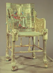De troon van Toetanchamon, ca. 1370-52 v.Chr., Nieuwe Rijk, verguld hout ingelegd met halfedelstenen