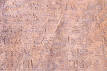 Stèle van Apries (detail)