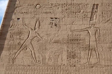 Scène van de slachting van vijanden, Tempel van Horus, Edfu