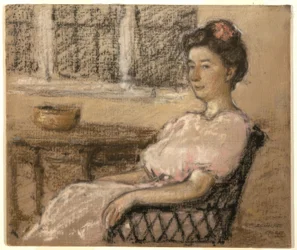 Zittende vrouw in roze
