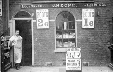 Schoenmaker J. H. Cope, eind 19e eeuw