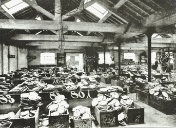 Bull Wharf, interieur van het Shell Warehouse, Londen, 1890