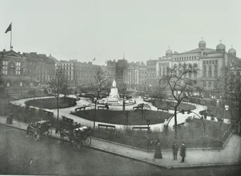 Leicester Square, Westminster: noordoostwaarts, 1896