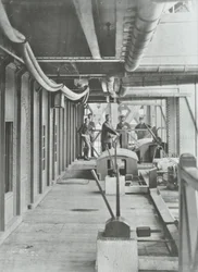 Woolwich Ferry: noordelijke ponton hydraulisch hefplatform, 1896