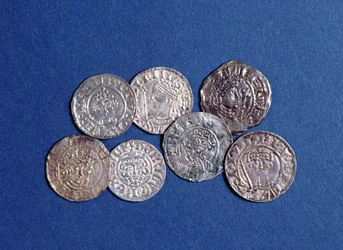 Een groep Normandische en Angevijnse munten, van koning Willem I tot koning Hendrik III van Engeland, 11e-13e eeuw (voorzijde)