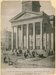 Een uitzicht op het portiek van de St. Martins Kerk