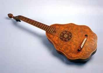 Een orpharion vermoedelijk gemaakt voor Elizabeth I door John Rose in 1580