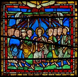 Detail uit het oostelijke raam van de Trinity Chapel met Pinksteren