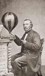 Henry Tracey Coxwell