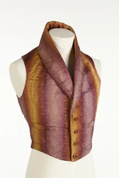 Hooggesloten vest met geweven verticale strepen in vervagende kleuren van paars, brons en geel, ca. 1840