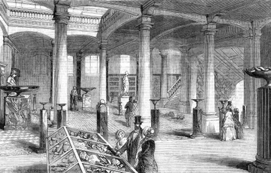 Opening van het Museum of Practical Geology, Jermyn Street, Londen - de Grote Hal