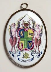Ovale plaquette met vrijmetselaarsembleem, email