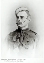 Foto van Sir Francis Younghusband (1863-1942) in 1887 uit 