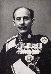Sir Ian Standish Monteith Hamilton toen een Kolonel, uit 
