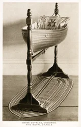 De koninklijke wieg, Zwitsers huisje, Osborne House, Isle of Wight, c.1893