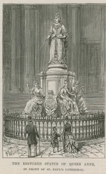 Het gerestaureerde standbeeld van Koningin Anne