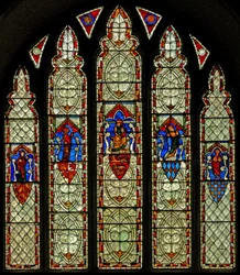 Raam Ew met de Kruisiging en St. Maria, St. Johannes, St. Maria Magdalena en St. Margaretha